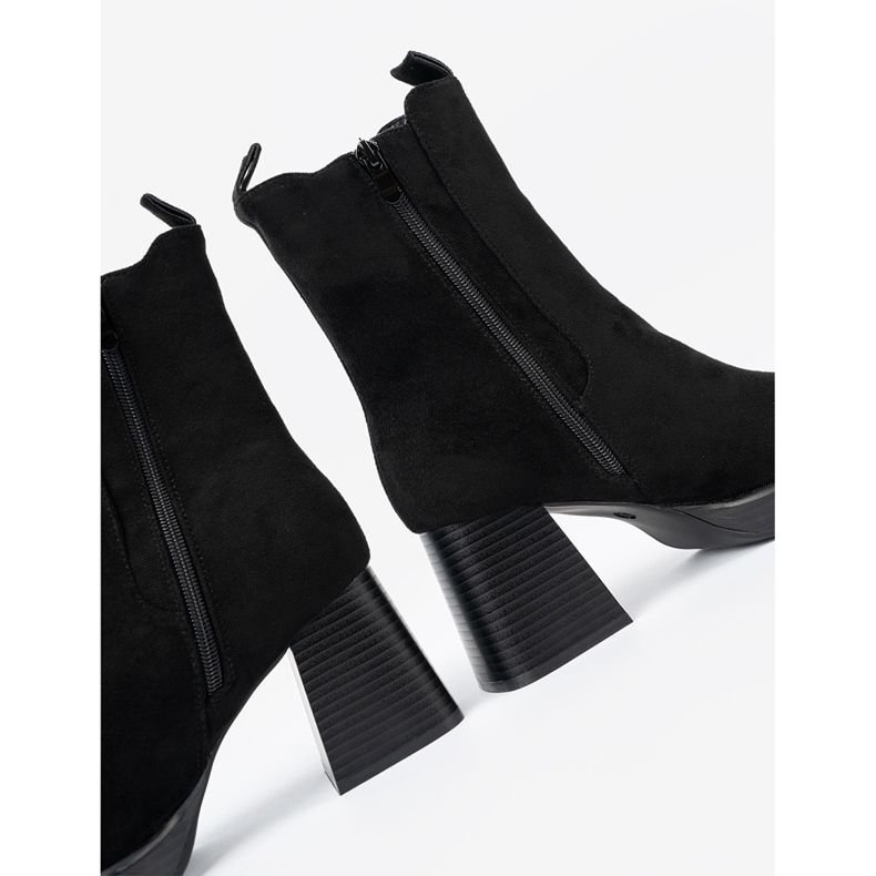 Shelvt Elegant boots on the post with flexible inserts black 2