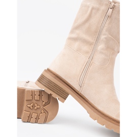 Shelvt Modern light beige boots with a simple cut 2