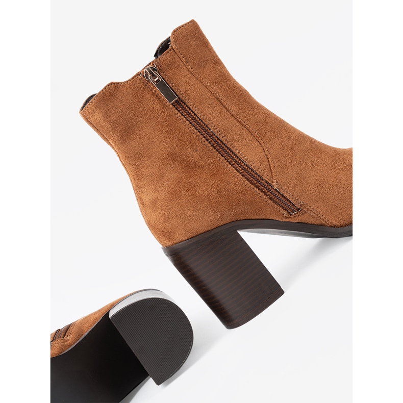 Shelvt Caramel boots on the ecological suede post 1