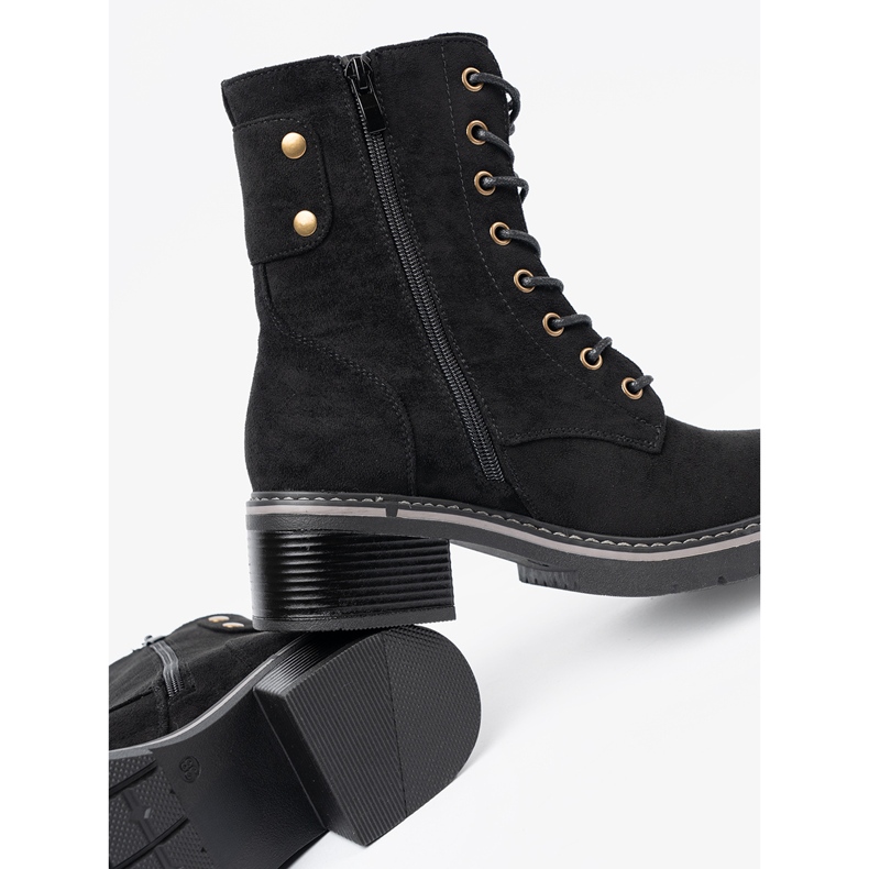 Shelvt Black lace -up workers with a thick sole 1
