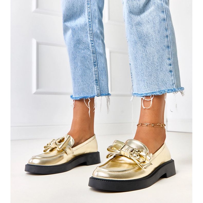 Golden loafers with a bow and Teriwa teddy bear 1