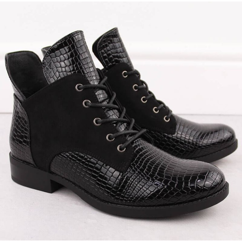 Vinceza Vincez boots in 16477 Jan348a black 2