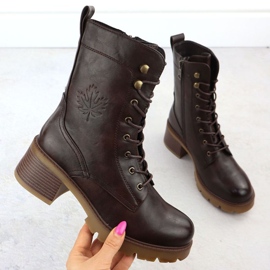 Vinceza Boots on the Vincez block in 89136 Jan417 brown 1