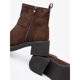 Shelvt Stylish brown boots on a stable heel 1