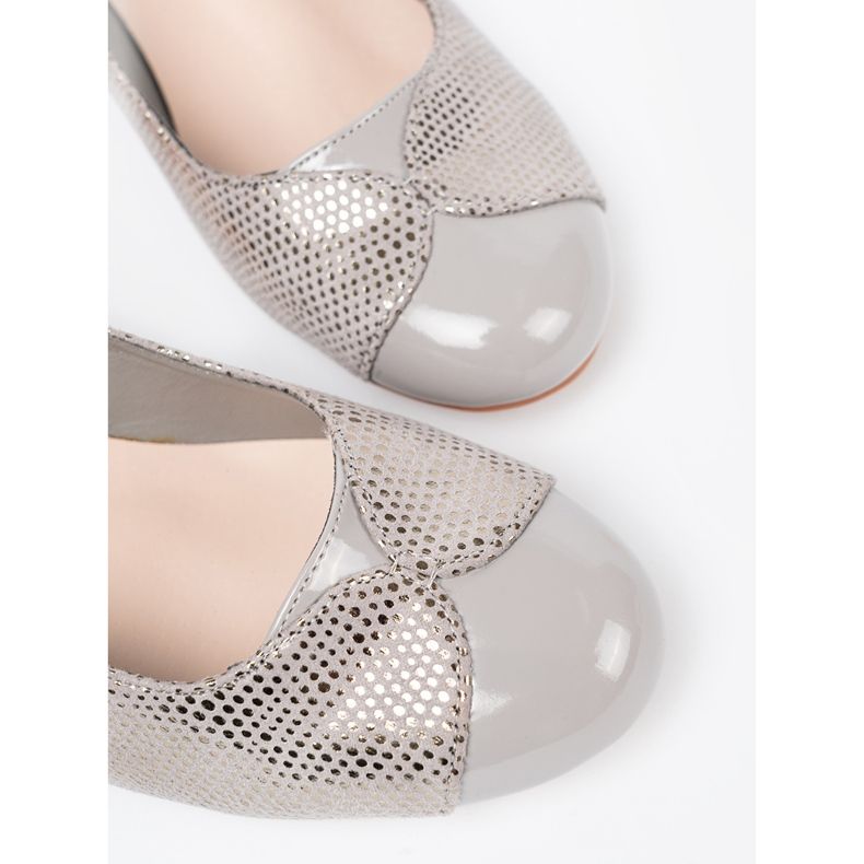 Shelvt Gray pumps with a silver decoration 1 Shelvt Gray pumps with a silver decoration 1