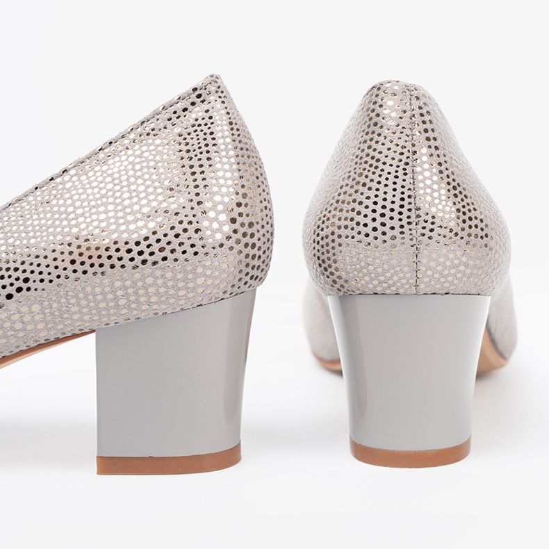Shelvt Gray pumps with a silver decoration 2 Shelvt Gray pumps with a silver decoration 2