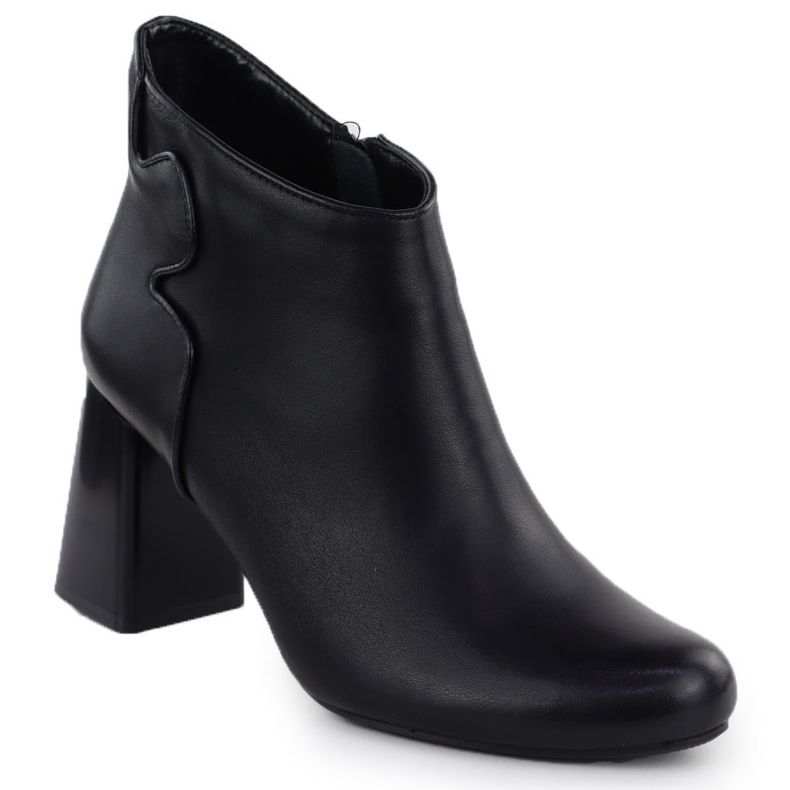 Jezzi Leather elegant boots on the Black Jela21-2 pillar 1