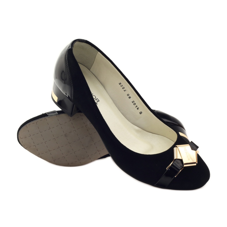 Black pumps with a gold Neścior decoration yellow 3