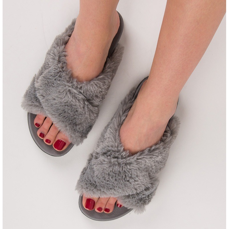 Stylish fur slippers grey 2