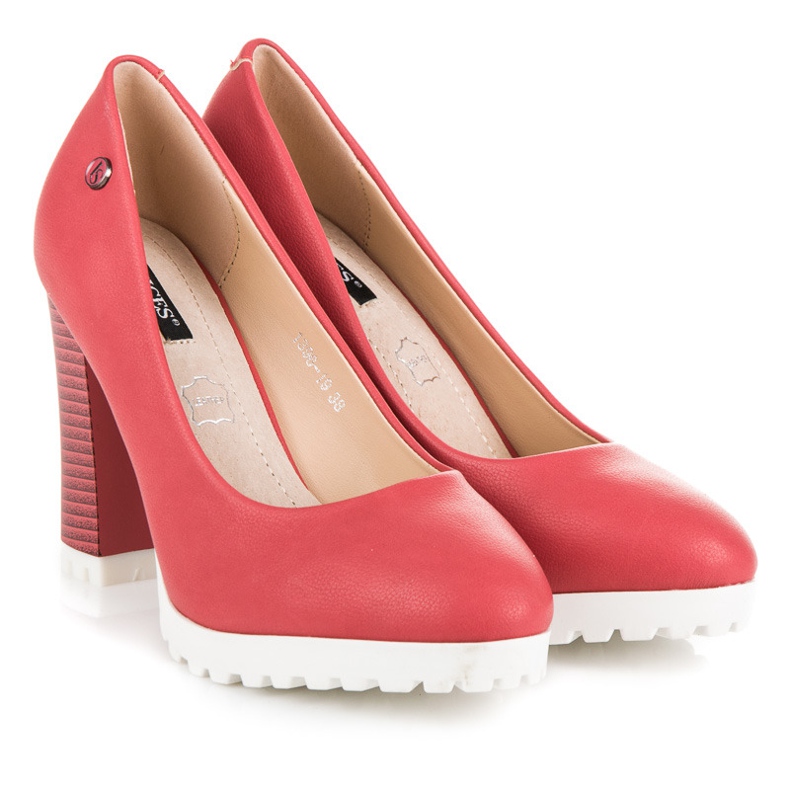 Vices Pumps On The Platform red 1