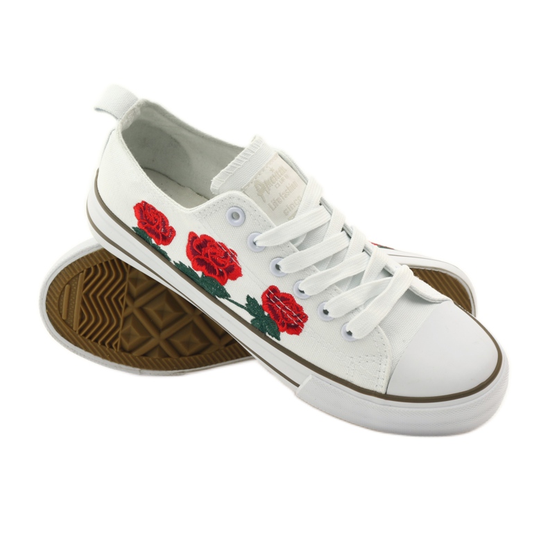 American Club Sneakers with embroidered roses American 17035 white 3