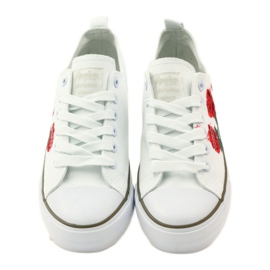 American Club Sneakers with embroidered roses American 17035 white 4