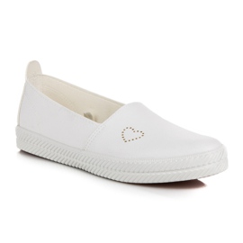 Mckeylor White slipons with a heart 1