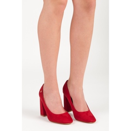 Vices Red pumps on the post 1