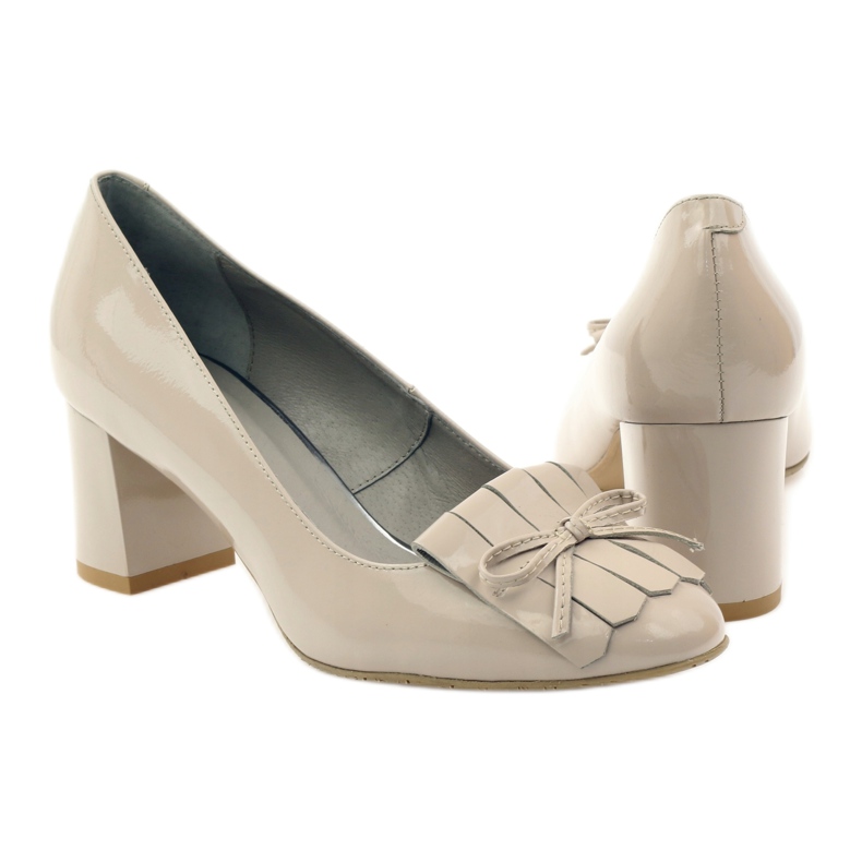 Edeo Pumps On A Bar Lacquered 3224 Beige 3
