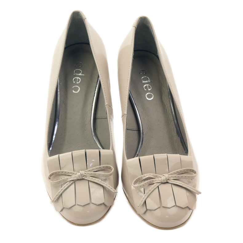 Edeo Pumps On A Bar Lacquered 3224 Beige 4