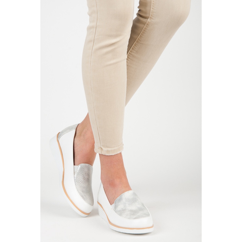 Shoes with a vices pattern grey white 2