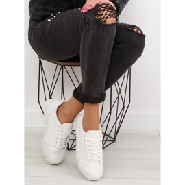 AX02 white creepersy sneakers 1