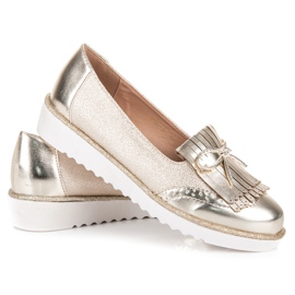 Moccasins on the vices platform yellow 2