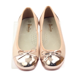 American Club Ballerinas pumps with an American bow pink yellow white 4