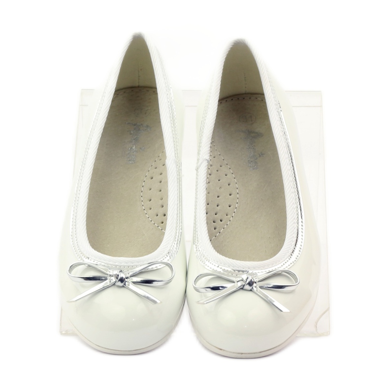 American Club Ballerinas with a white American bow 4