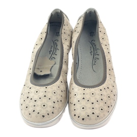 Leather pumps with patterns Filippo 047 beige 4