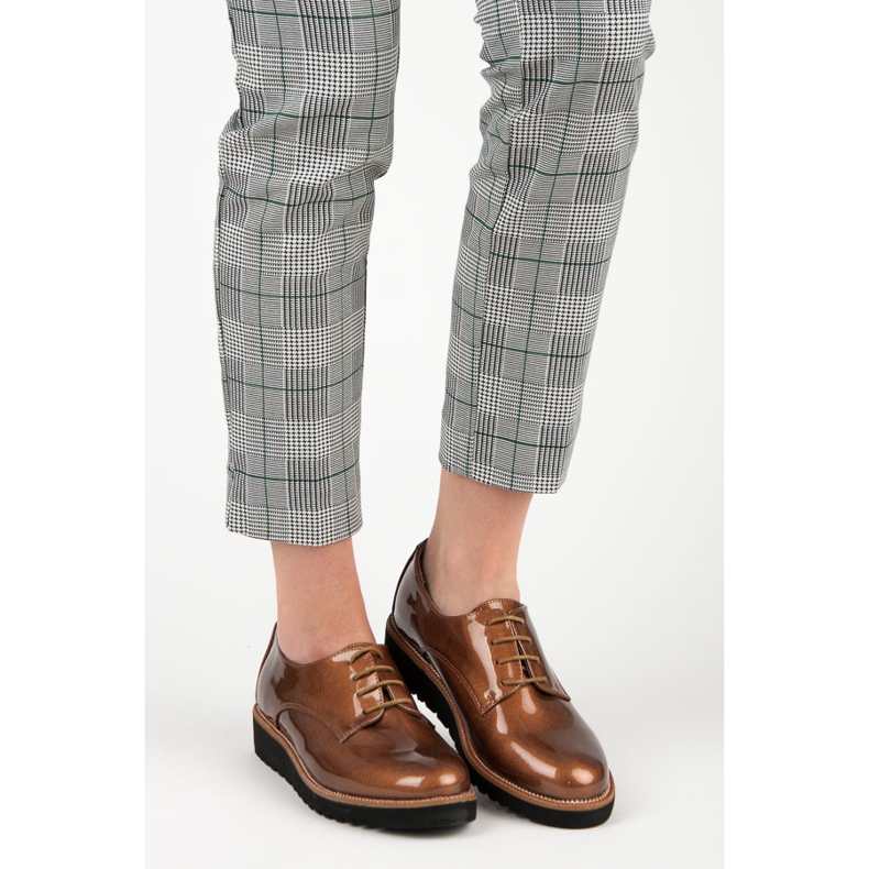 Kylie Lacquered brogues brown 1