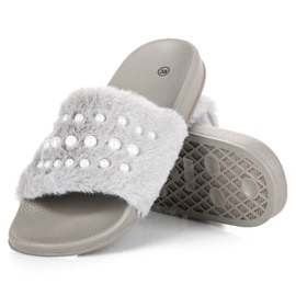 Slippers with fur and pearls grey 2