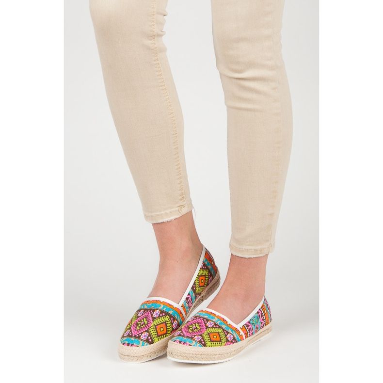 Espadrilles with an ethnic pattern multicolored 1 Espadrilles with an ethnic pattern multicolored 1