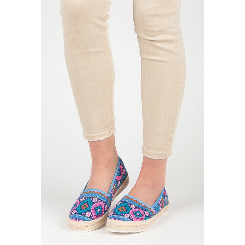 Espadrilles with an ethnic pattern multicolored 1 Espadrilles with an ethnic pattern multicolored 1