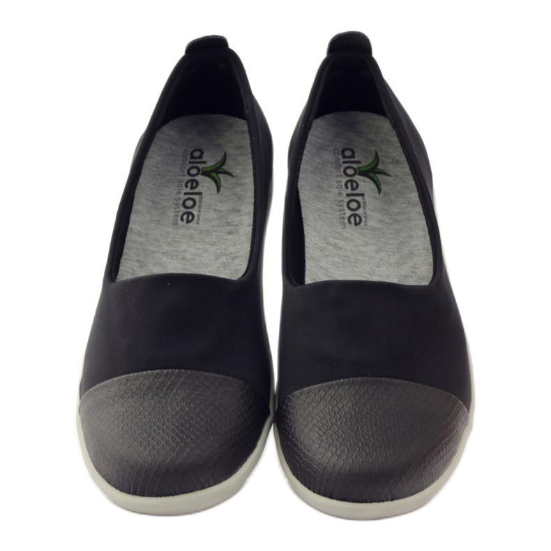 Very comfortable Aloeloe slipony shoes black 4