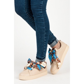 Sneakers Tied with a VICES ribbon beige 2