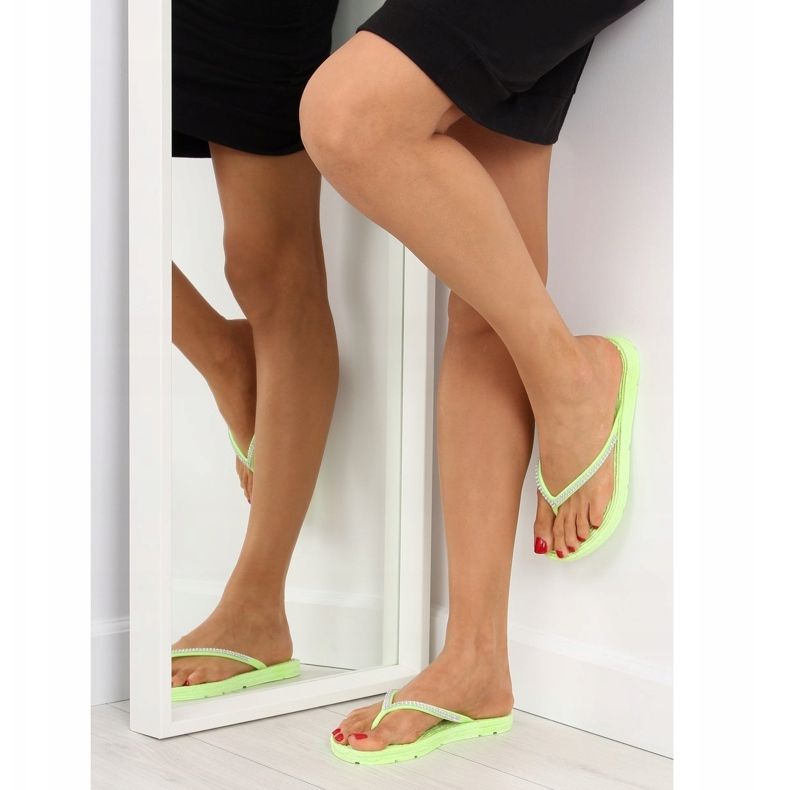 BM Green CK40P LT.GREEN rubber flip-flops 1