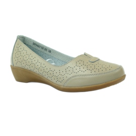 Shoes for women perforated Vinceza beige 1