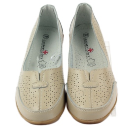 Shoes for women perforated Vinceza beige 4
