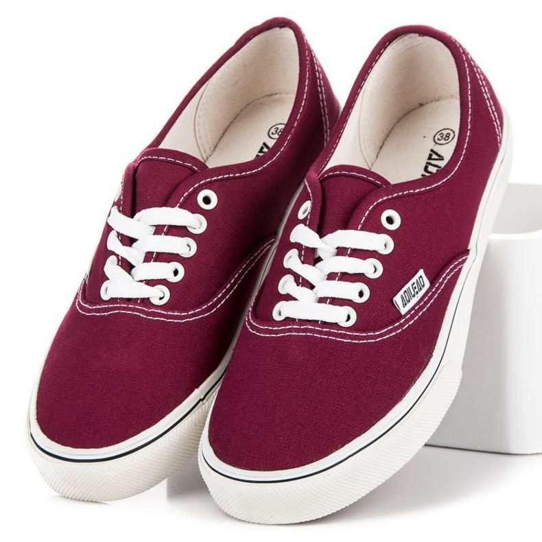 Burgundy tied sneakers red 2