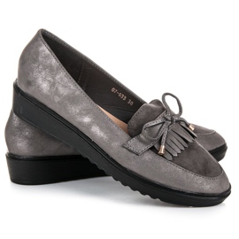 Queen Vivi Fashionable loafers for spring grey 1