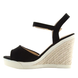 Sporty black wedge sandals 2