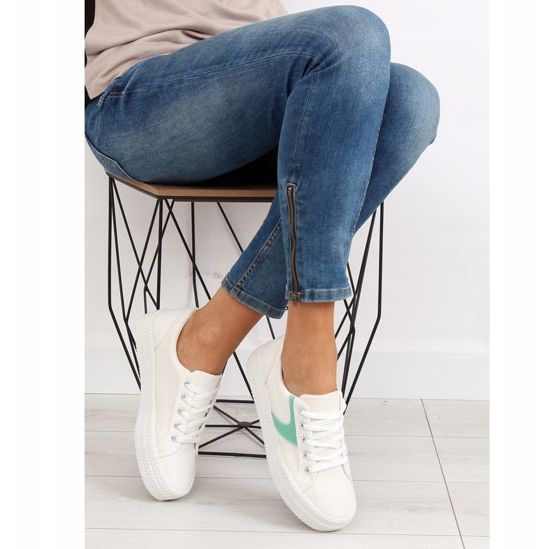 White sneakers with high sole K1831401 Blanco 2