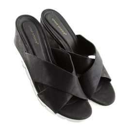 Black slippers on a low wedge black Y-8219 2