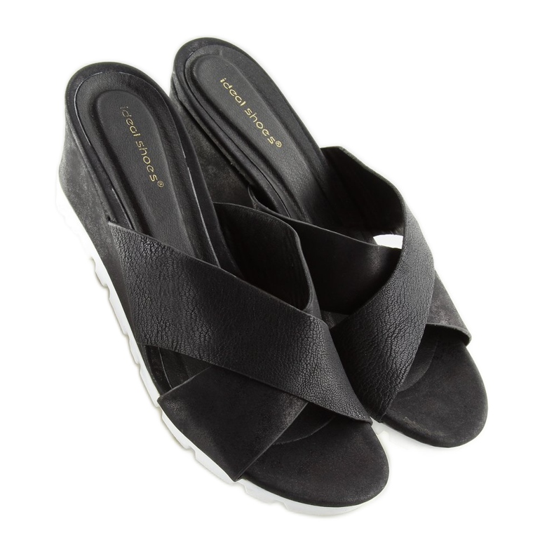 Black slippers on a low wedge black Y-8219 2