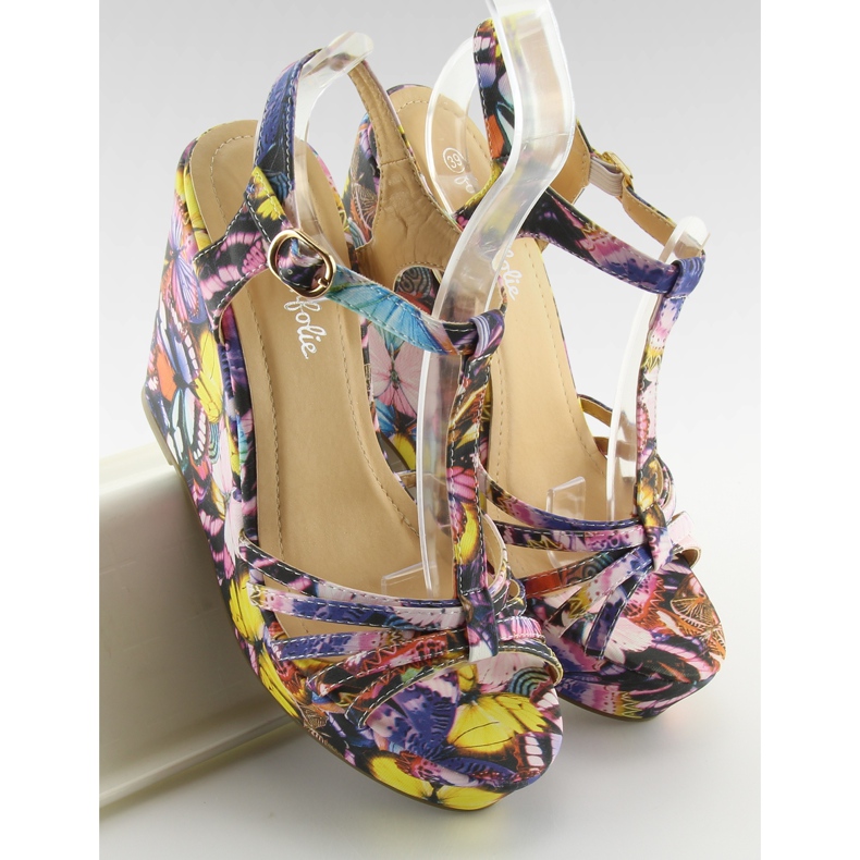 Sandals on the wedge YX-17 black 1