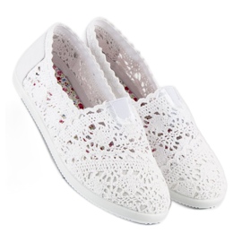 White lace ballerinas 1