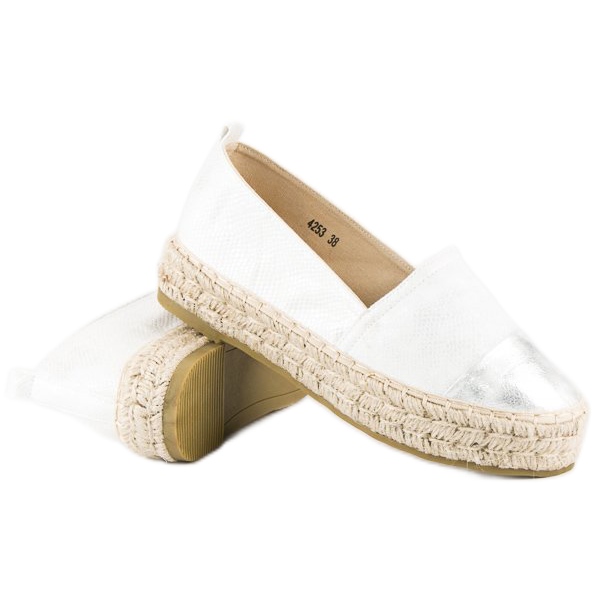 Slip-on espadrilles on the platform white 2