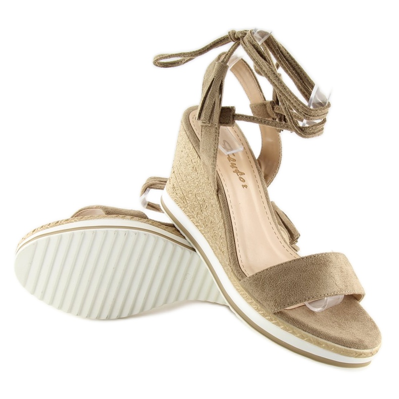 Sandals on a beige wedge JH630 khaki 1