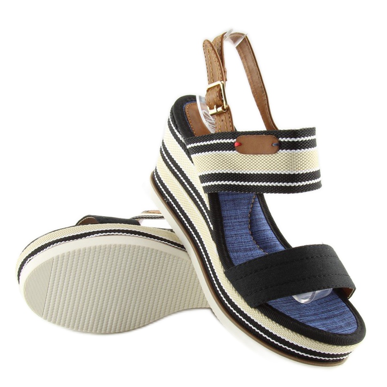 Black sandals on a wedge heel D-37 black 2