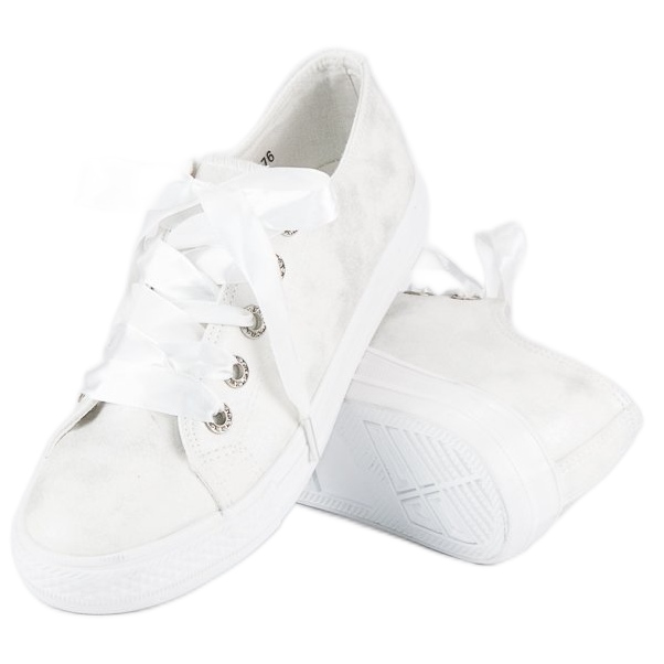 Fashionable sneakers with a binding white 2