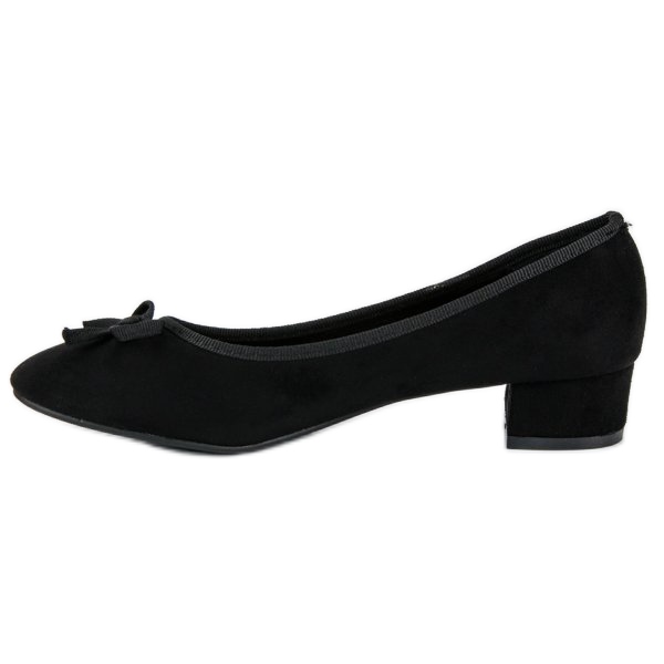 Pumps On Low Heels black 1