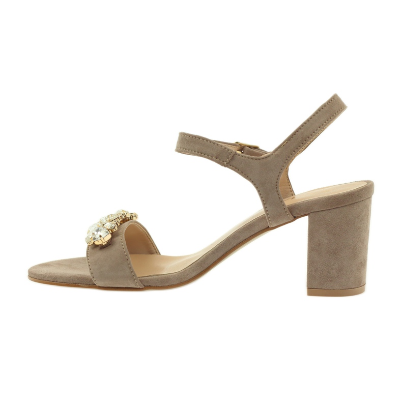 Sandals on the Sagan 53214 beige post 2