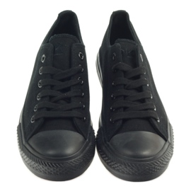 DK Black sneakers tied 4